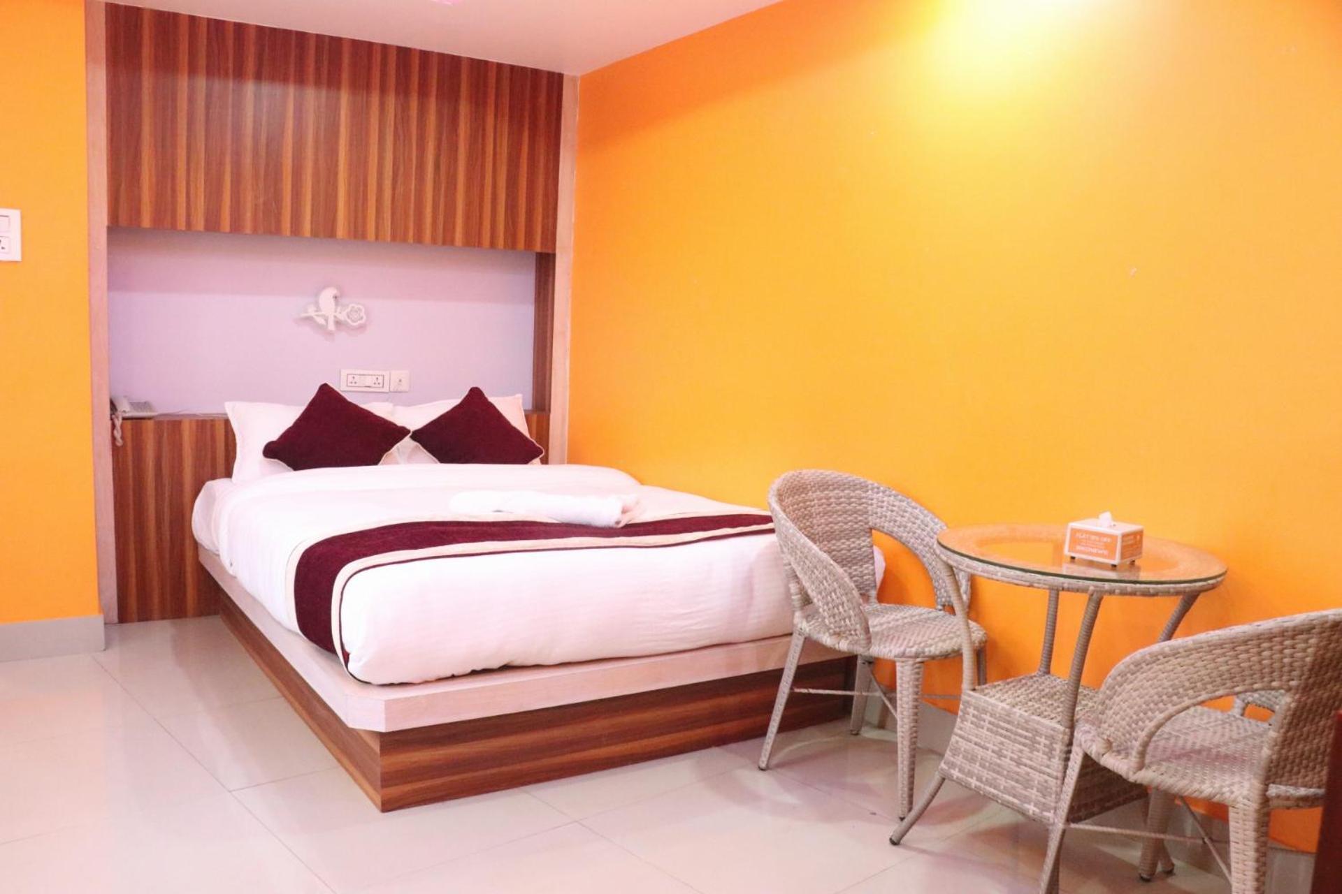 Om Tandoori Hotel Katmandu Zewnętrze zdjęcie