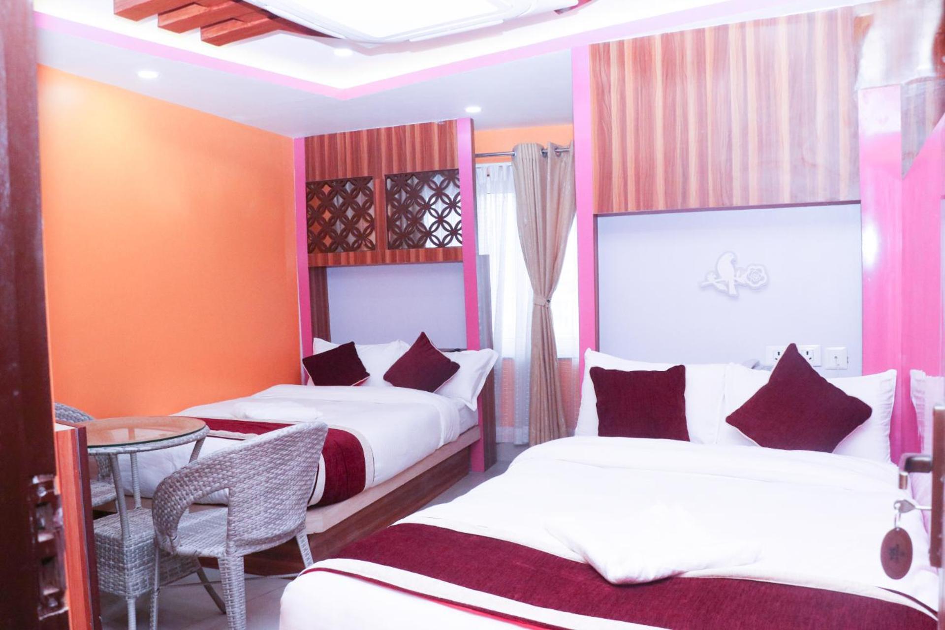Om Tandoori Hotel Katmandu Zewnętrze zdjęcie